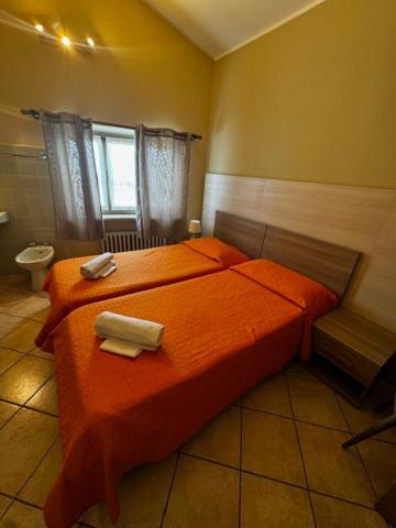 Albergo Carla Пон-Сен-Мартен Экстерьер фото